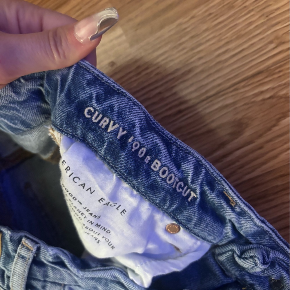 American Eagle Curvy 90s Boot Cut Jeans Size 8 - Picture 3 of 8
